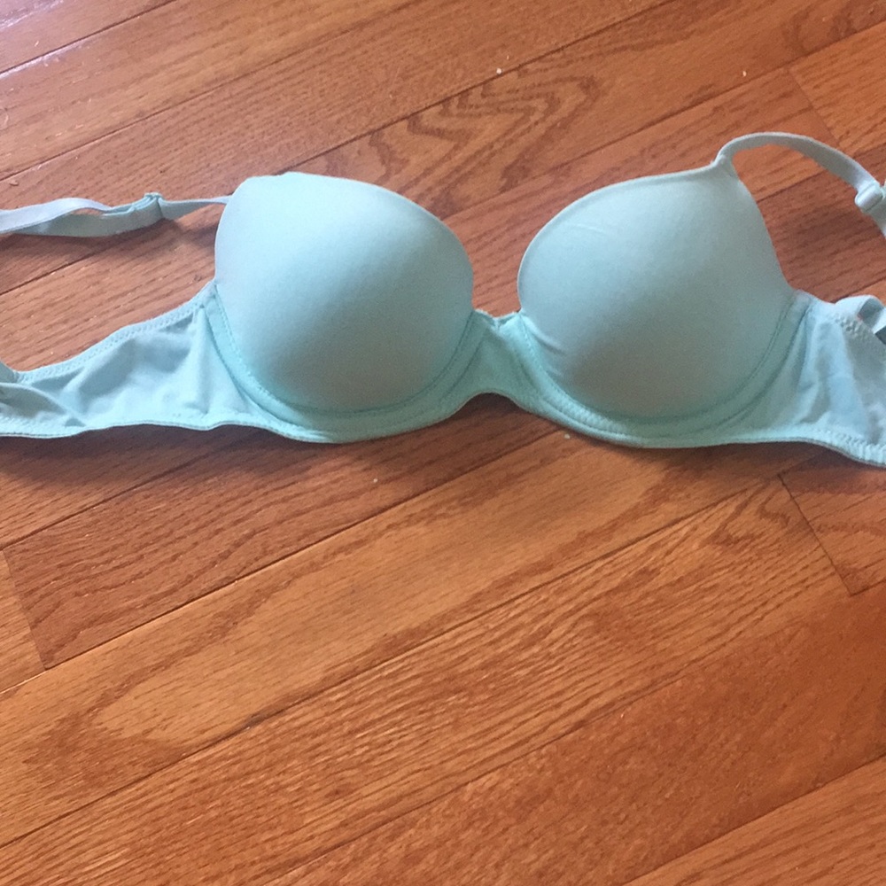 Women’s 32A Bra